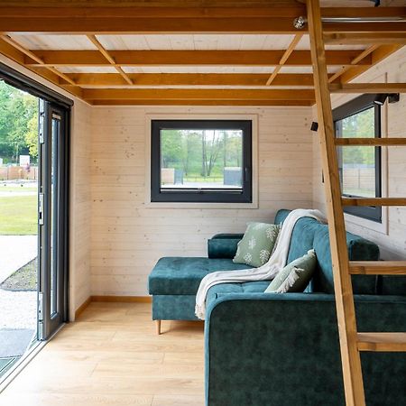 Staymoovers - Tinyhouse Zator Exteriör bild