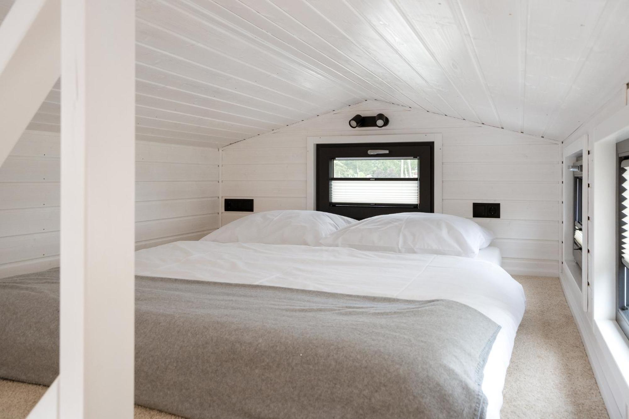 Staymoovers - Tinyhouse Zator Exteriör bild