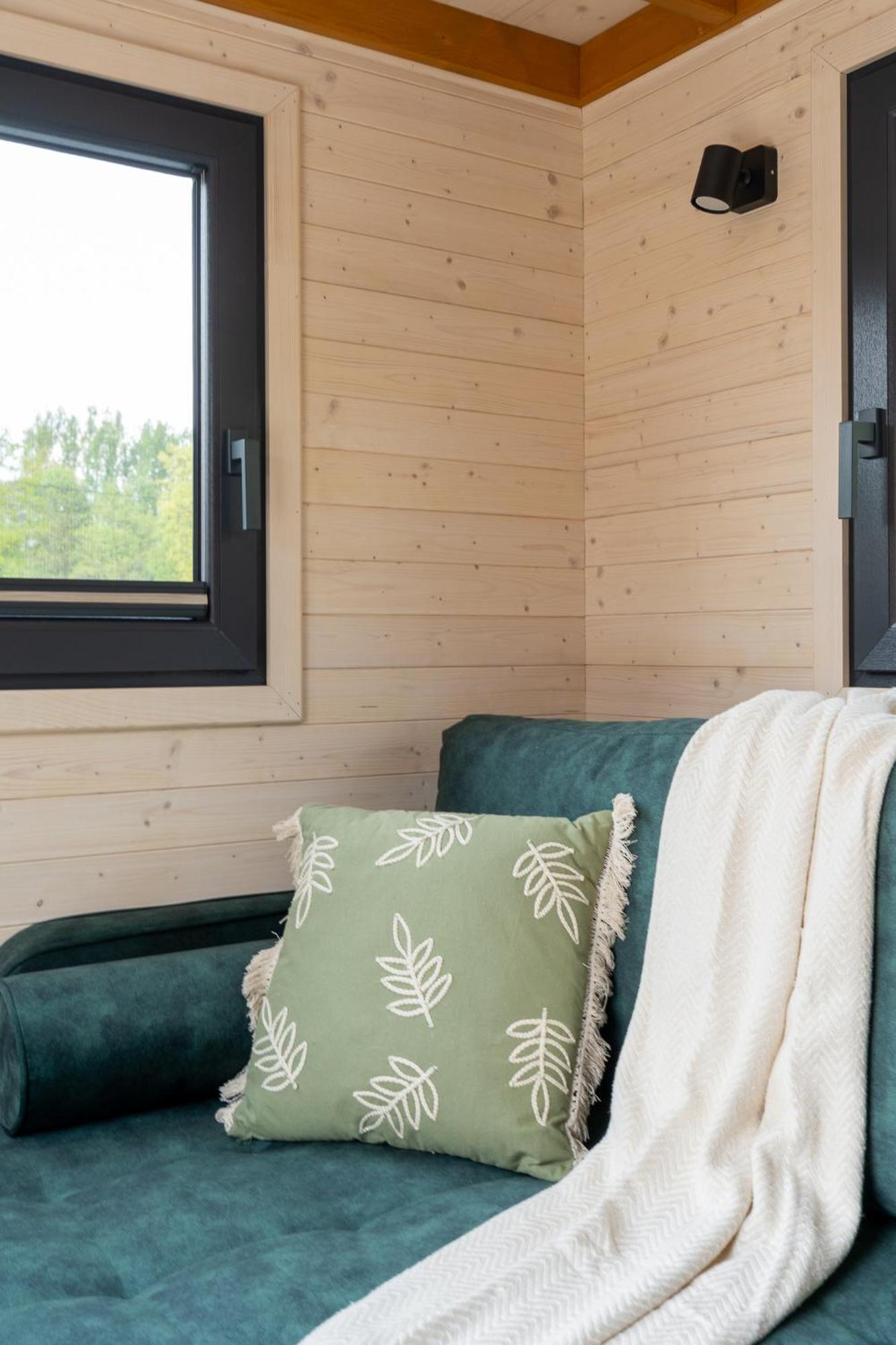Staymoovers - Tinyhouse Zator Exteriör bild