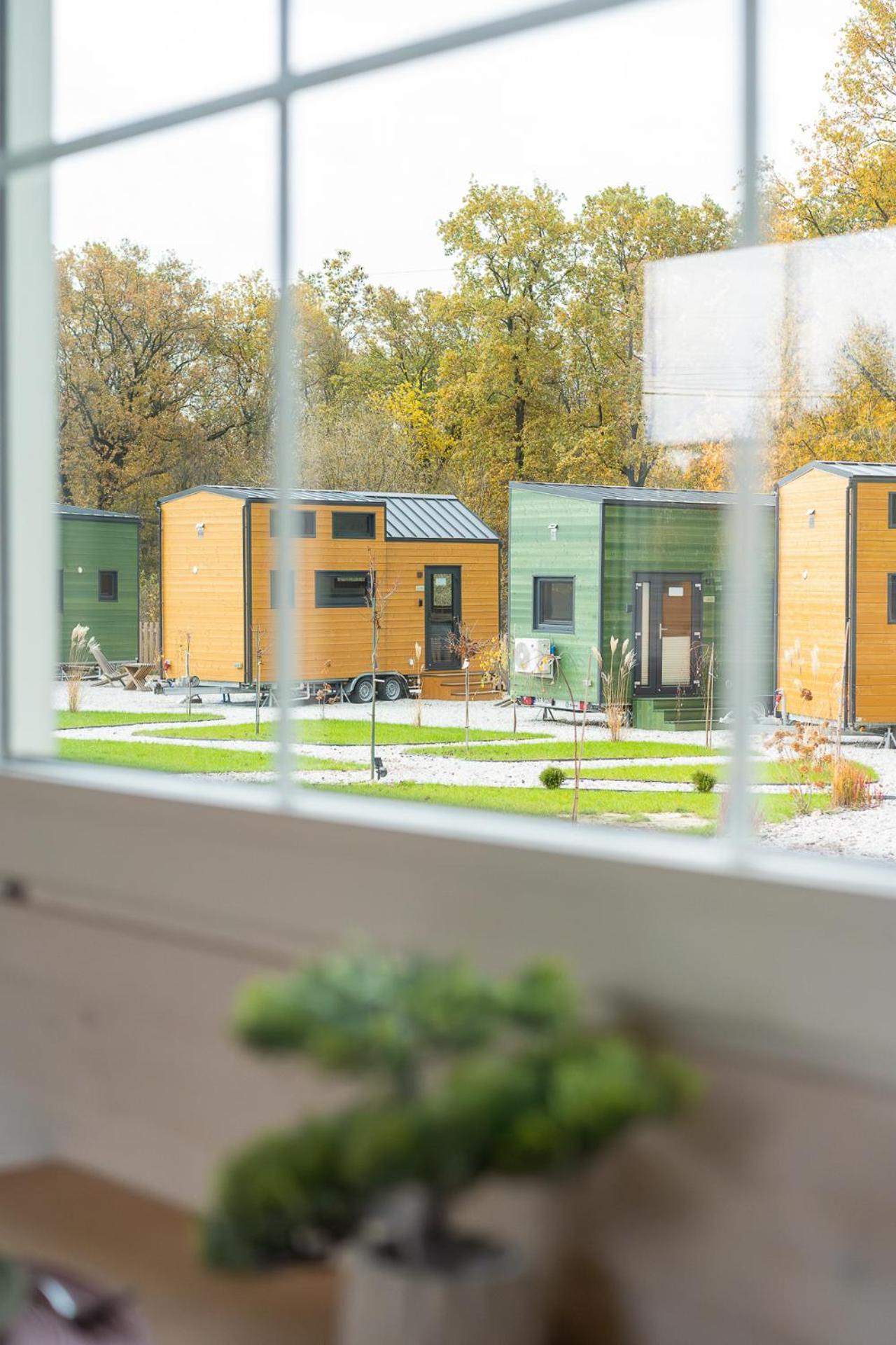Staymoovers - Tinyhouse Zator Exteriör bild