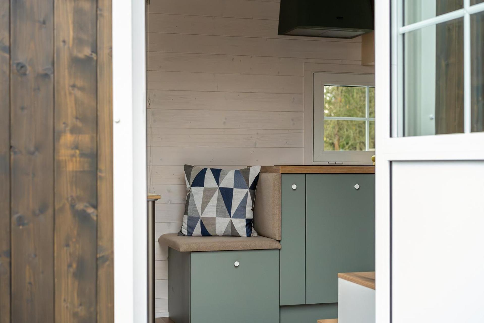 Staymoovers - Tinyhouse Zator Exteriör bild